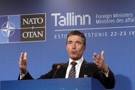 Generální tajemník NATO Anders Fogh Rasmussen v Talinnu.
